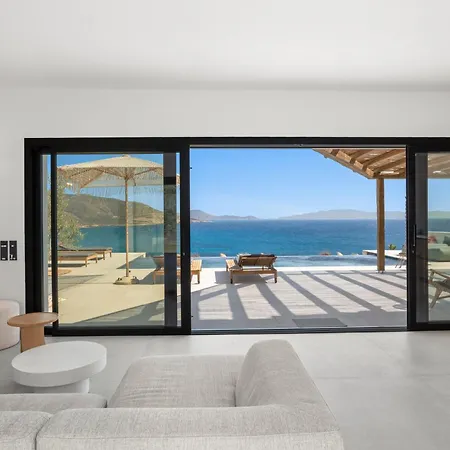 Luxury With Private Infinity Pool And Stunning Sea View