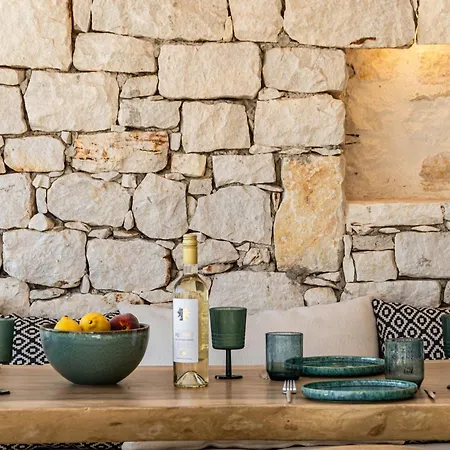 Luxury With Private Infinity Pool And Stunning Sea View Villa *